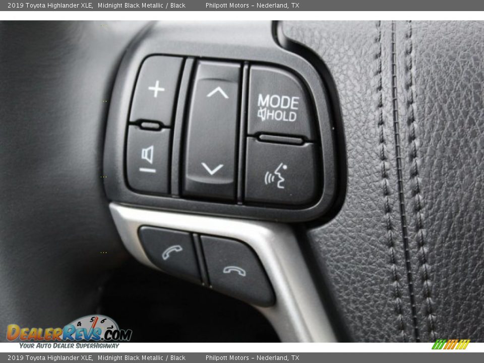 2019 Toyota Highlander XLE Midnight Black Metallic / Black Photo #12