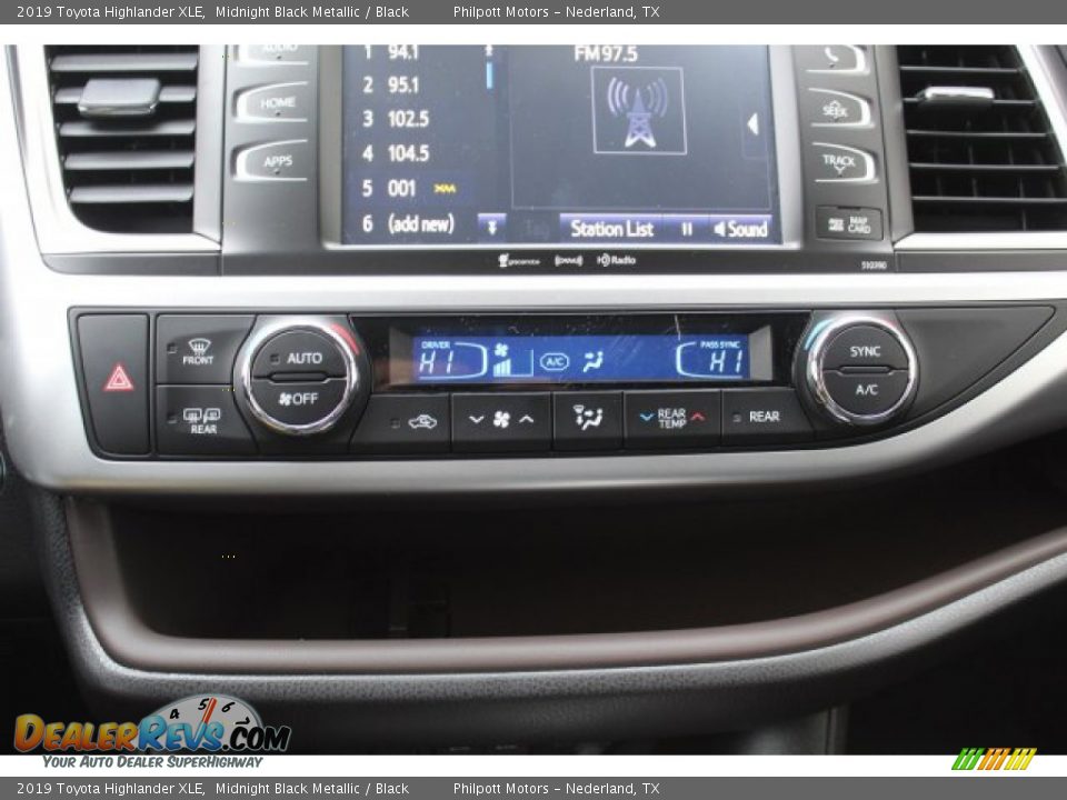 2019 Toyota Highlander XLE Midnight Black Metallic / Black Photo #17