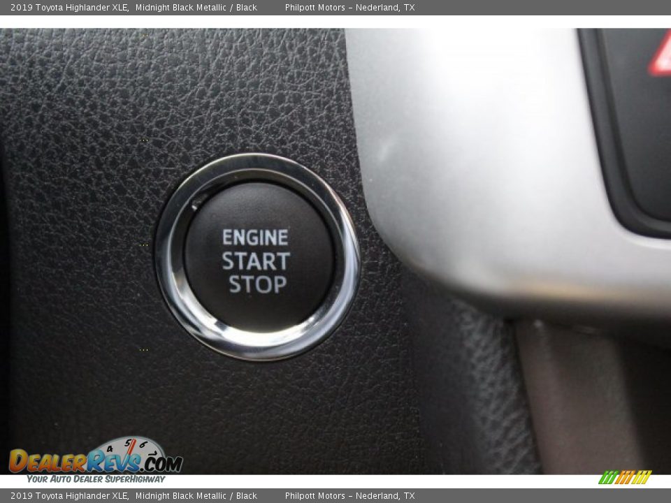 2019 Toyota Highlander XLE Midnight Black Metallic / Black Photo #18