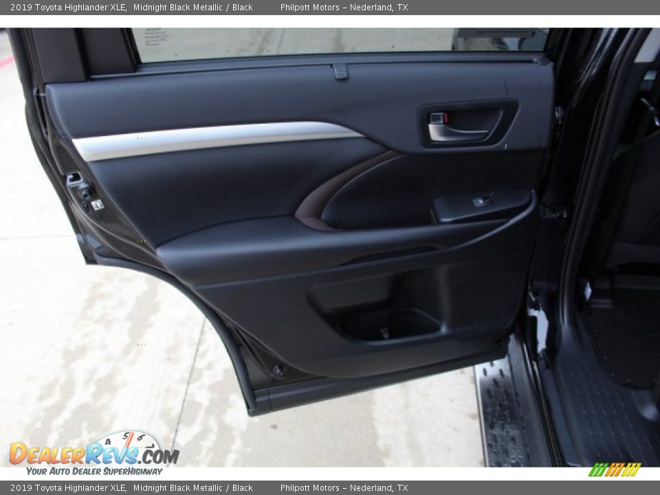 2019 Toyota Highlander XLE Midnight Black Metallic / Black Photo #19