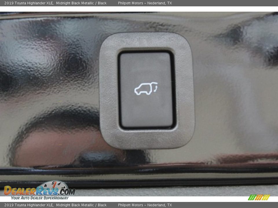 2019 Toyota Highlander XLE Midnight Black Metallic / Black Photo #24