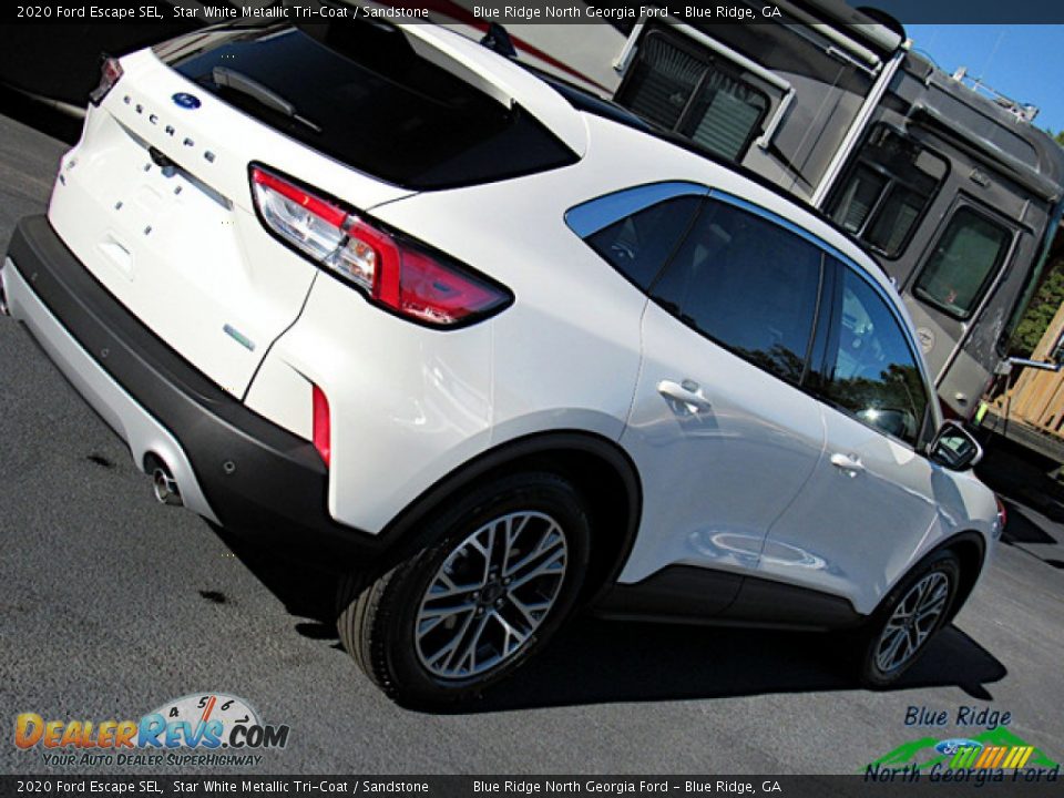2020 Ford Escape SEL Star White Metallic Tri-Coat / Sandstone Photo #31
