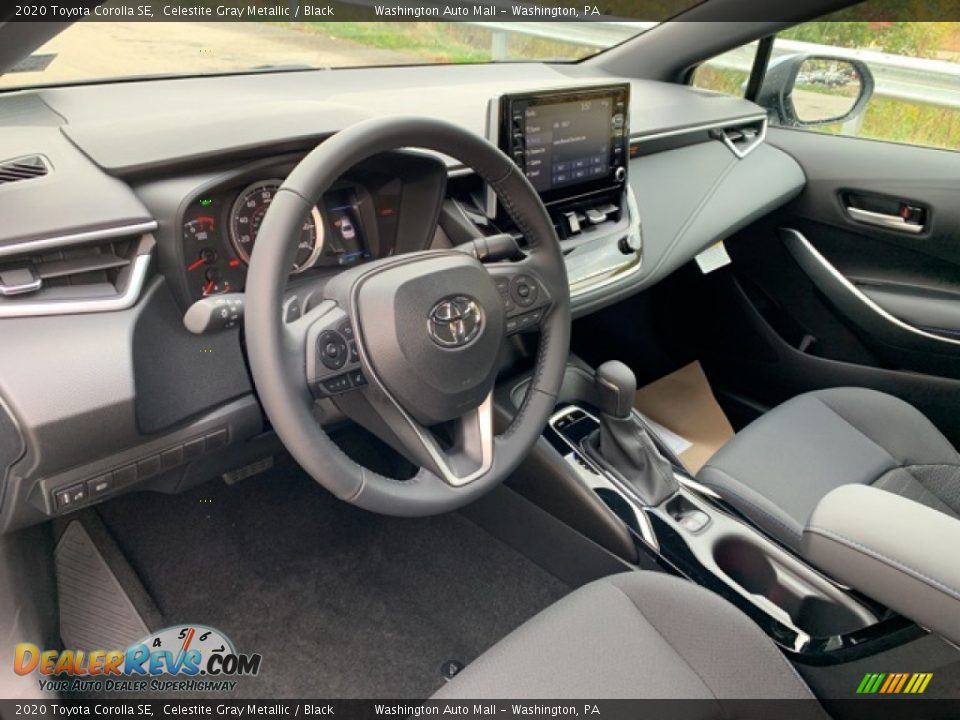 Dashboard of 2020 Toyota Corolla SE Photo #3