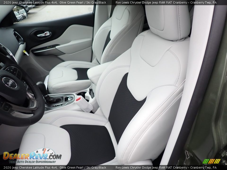 2020 Jeep Cherokee Latitude Plus 4x4 Olive Green Pearl / Ski Gray/Black Photo #13