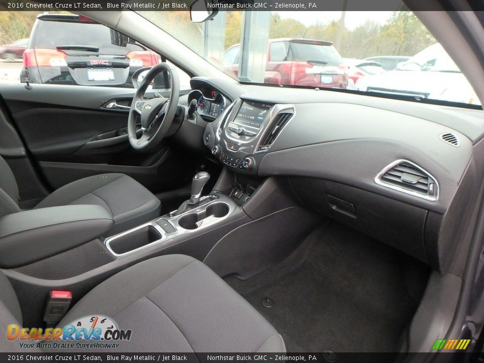 2016 Chevrolet Cruze LT Sedan Blue Ray Metallic / Jet Black Photo #6