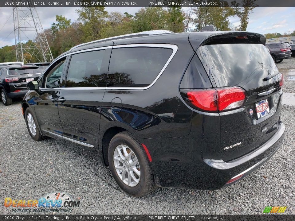 2020 Chrysler Pacifica Touring L Brilliant Black Crystal Pearl / Alloy/Black Photo #4