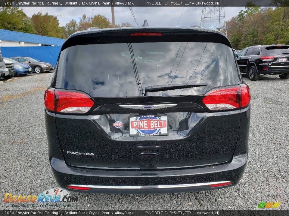 2020 Chrysler Pacifica Touring L Brilliant Black Crystal Pearl / Alloy/Black Photo #5