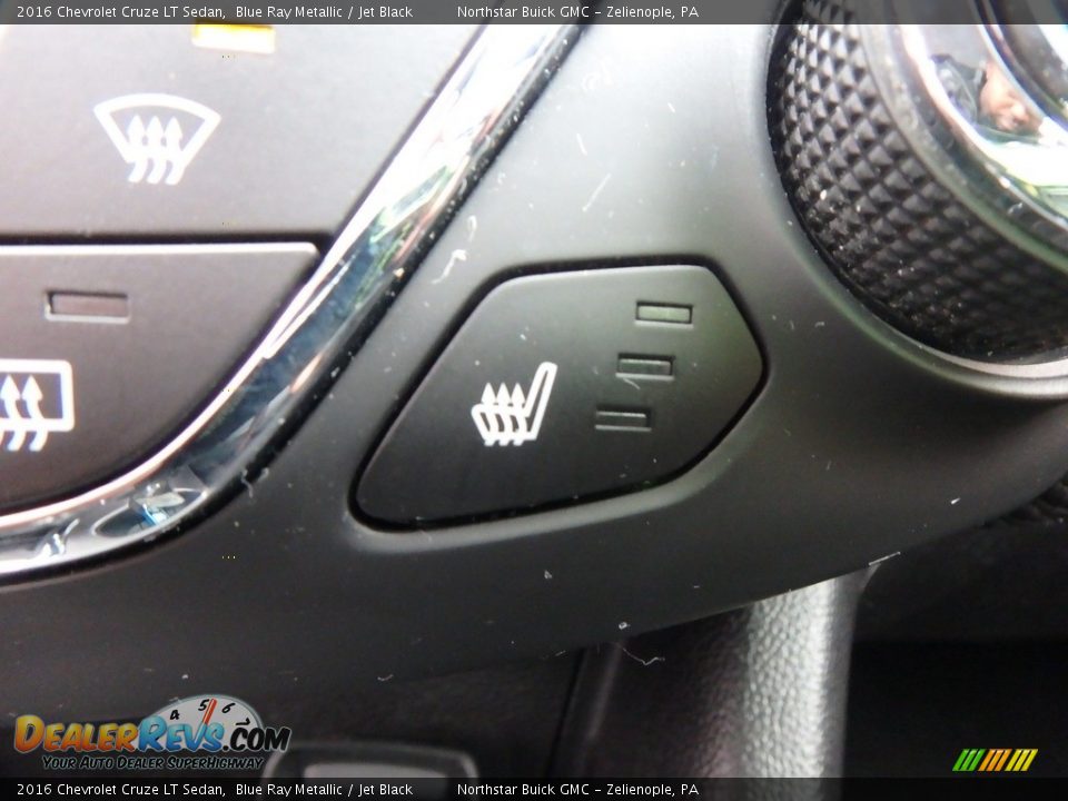 2016 Chevrolet Cruze LT Sedan Blue Ray Metallic / Jet Black Photo #28