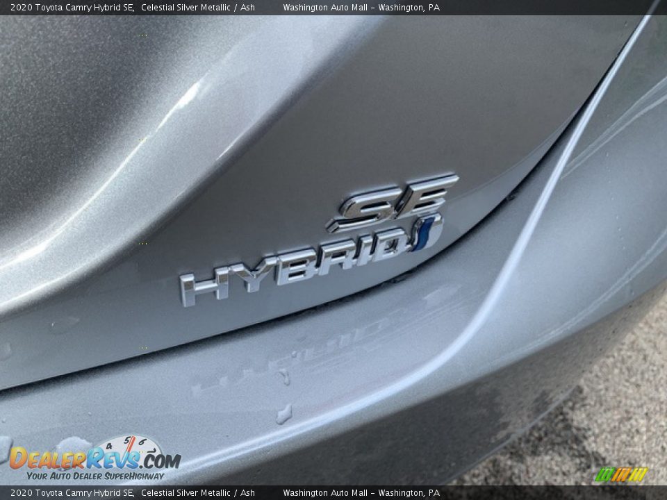 2020 Toyota Camry Hybrid SE Logo Photo #20