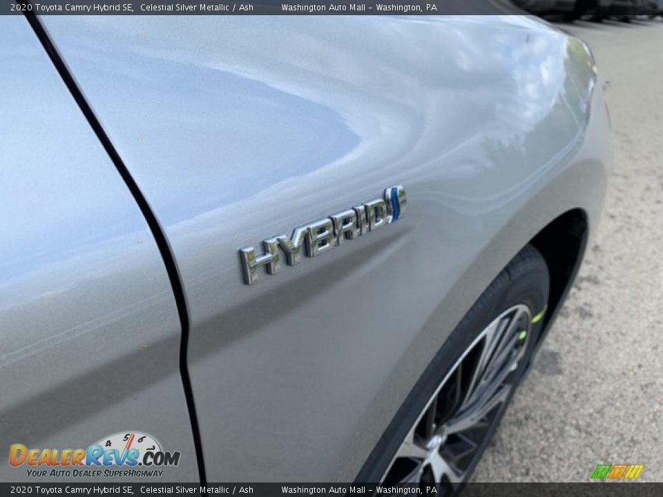 2020 Toyota Camry Hybrid SE Logo Photo #31