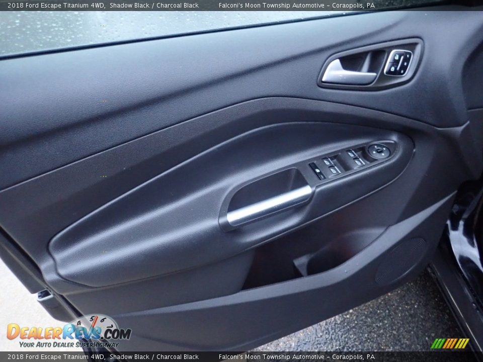 2018 Ford Escape Titanium 4WD Shadow Black / Charcoal Black Photo #18