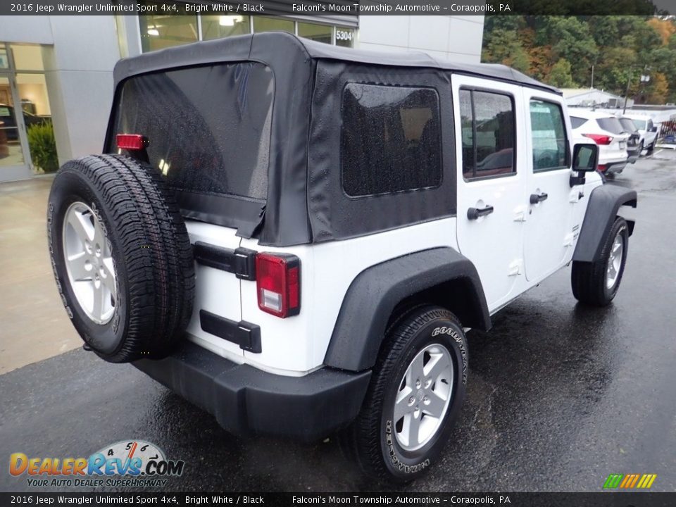 2016 Jeep Wrangler Unlimited Sport 4x4 Bright White / Black Photo #2