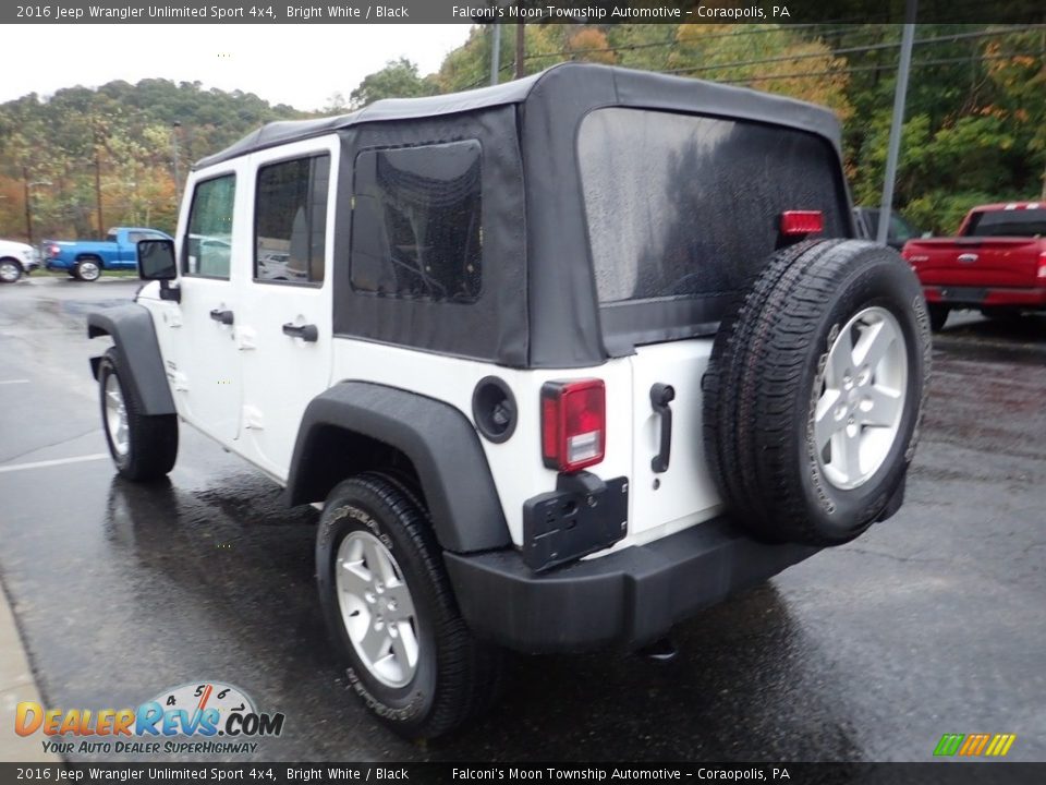 2016 Jeep Wrangler Unlimited Sport 4x4 Bright White / Black Photo #4