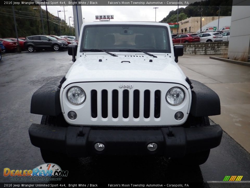 2016 Jeep Wrangler Unlimited Sport 4x4 Bright White / Black Photo #7