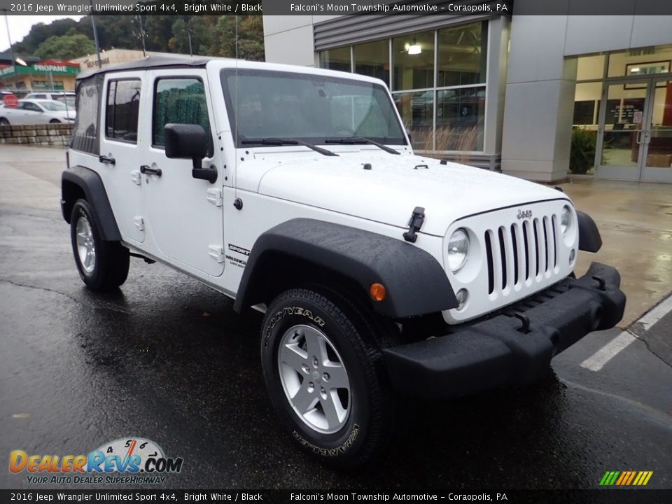 2016 Jeep Wrangler Unlimited Sport 4x4 Bright White / Black Photo #8