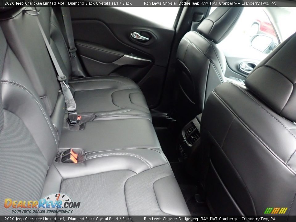 2020 Jeep Cherokee Limited 4x4 Diamond Black Crystal Pearl / Black Photo #8