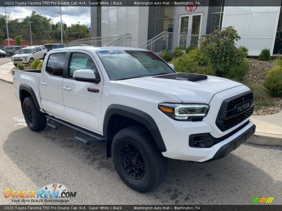 Front 3/4 View of 2020 Toyota Tacoma TRD Pro Double Cab 4x4 Photo #1