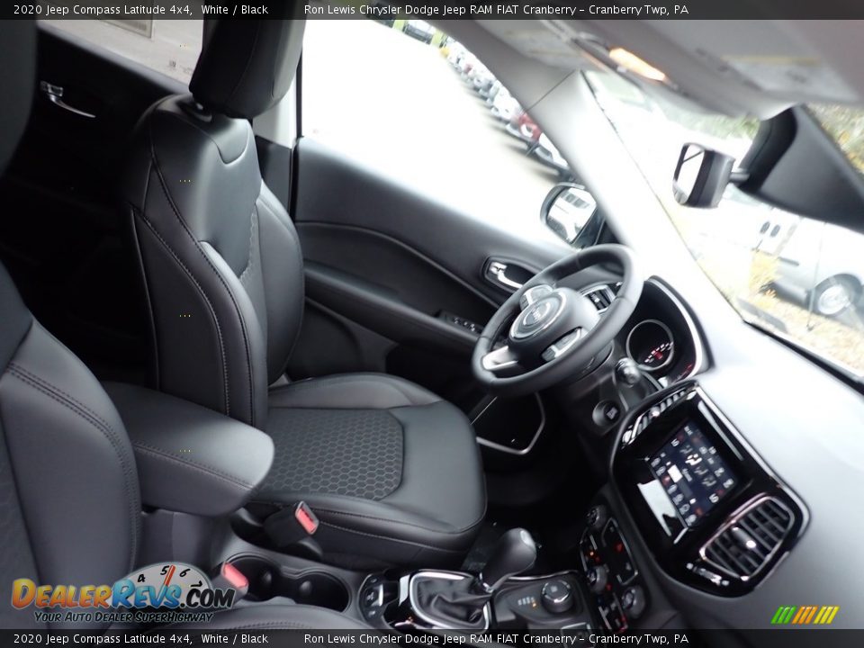 2020 Jeep Compass Latitude 4x4 White / Black Photo #10