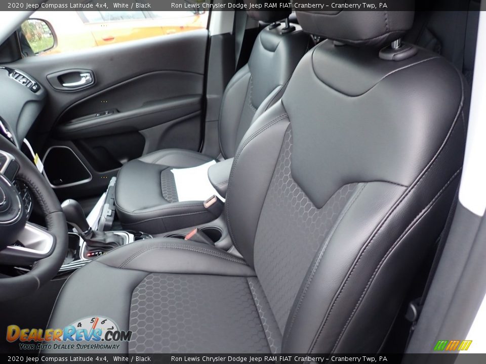 2020 Jeep Compass Latitude 4x4 White / Black Photo #13