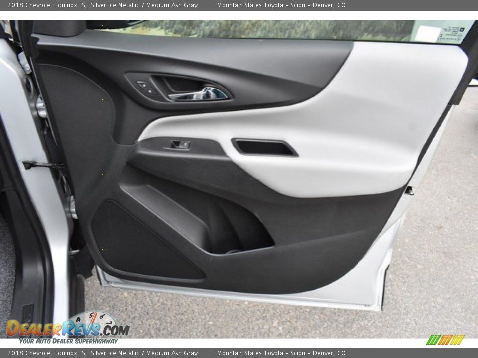 2018 Chevrolet Equinox LS Silver Ice Metallic / Medium Ash Gray Photo #25