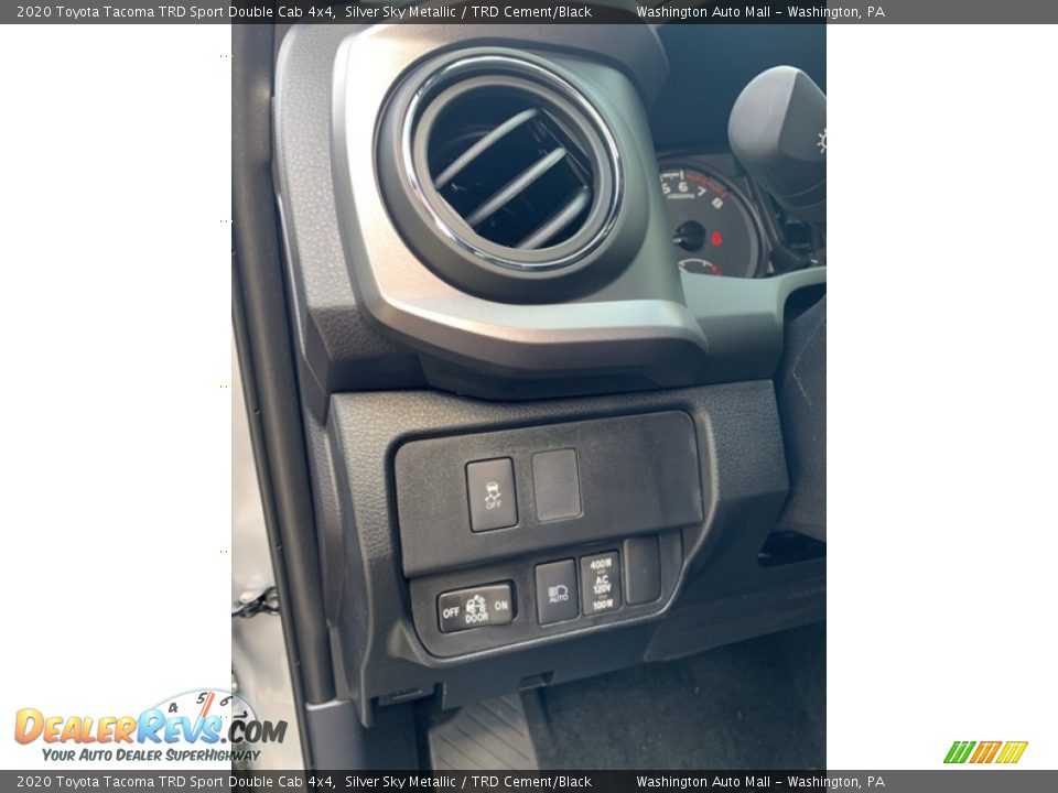 Controls of 2020 Toyota Tacoma TRD Sport Double Cab 4x4 Photo #9