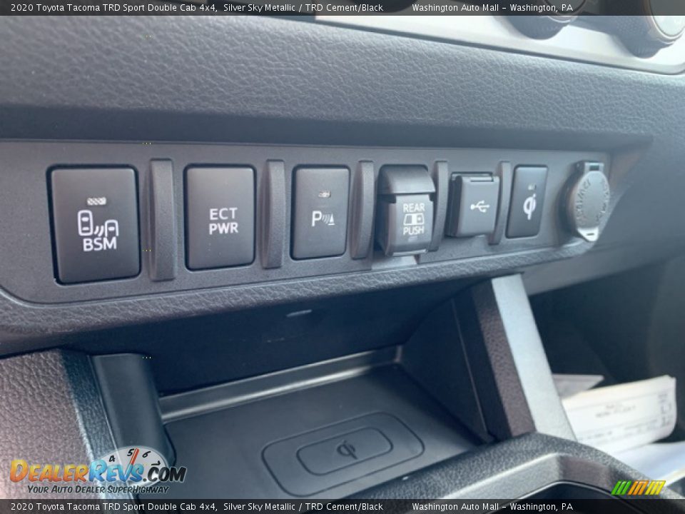 Controls of 2020 Toyota Tacoma TRD Sport Double Cab 4x4 Photo #34