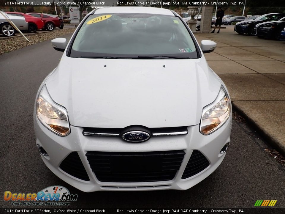 2014 Ford Focus SE Sedan Oxford White / Charcoal Black Photo #4