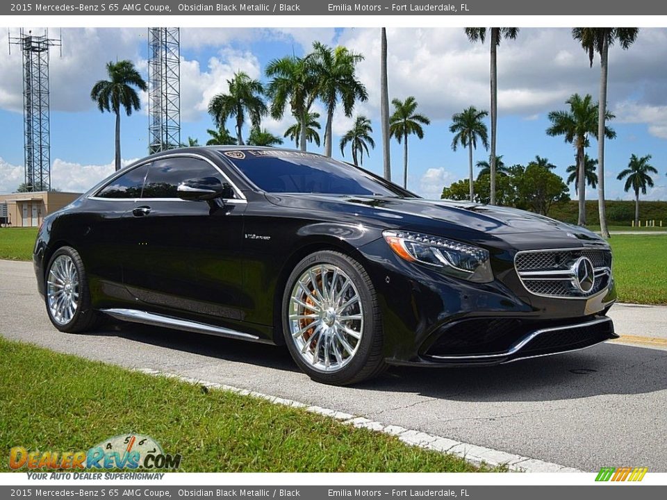 Front 3/4 View of 2015 Mercedes-Benz S 65 AMG Coupe Photo #2