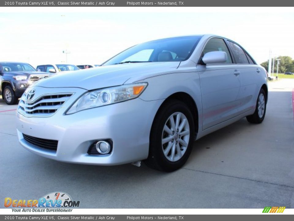 2010 Toyota Camry XLE V6 Classic Silver Metallic / Ash Gray Photo #4