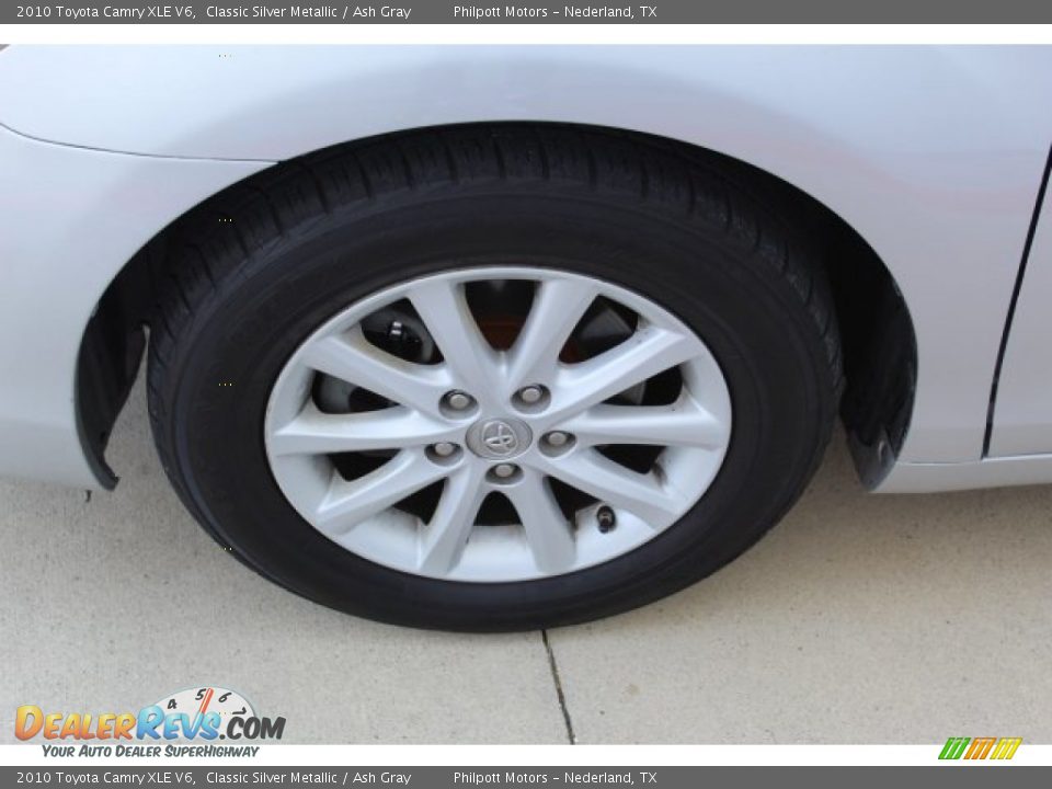 2010 Toyota Camry XLE V6 Classic Silver Metallic / Ash Gray Photo #5