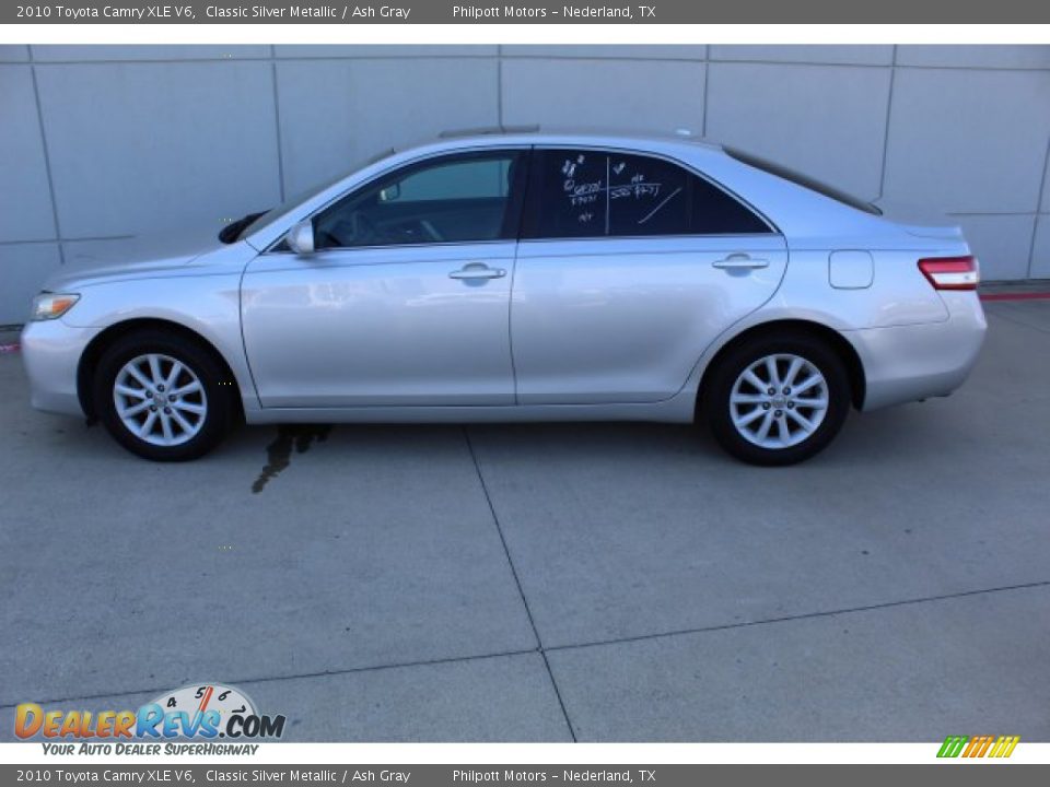 2010 Toyota Camry XLE V6 Classic Silver Metallic / Ash Gray Photo #31