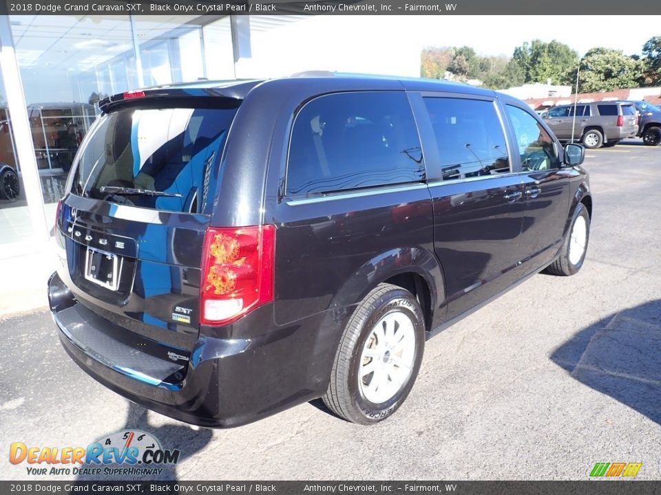 2018 Dodge Grand Caravan SXT Black Onyx Crystal Pearl / Black Photo #4