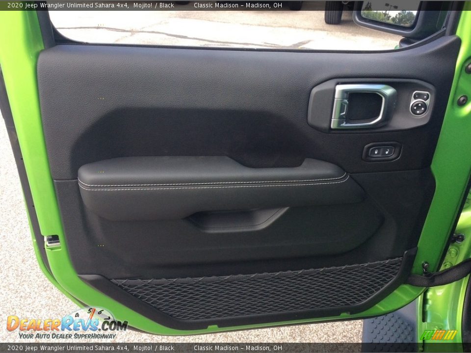 Door Panel of 2020 Jeep Wrangler Unlimited Sahara 4x4 Photo #10