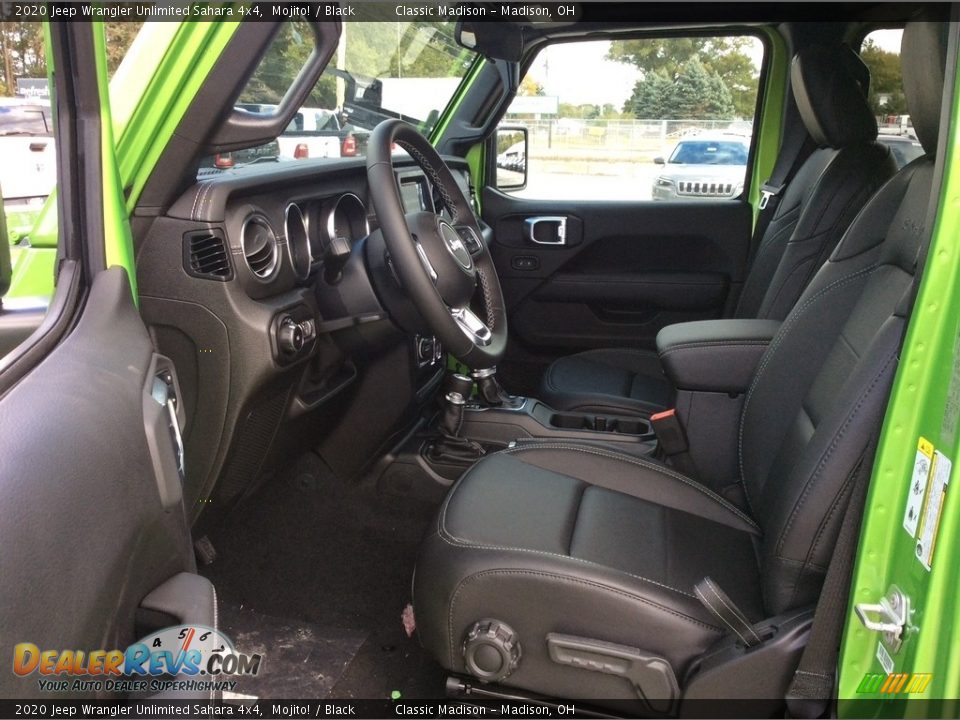 Front Seat of 2020 Jeep Wrangler Unlimited Sahara 4x4 Photo #11