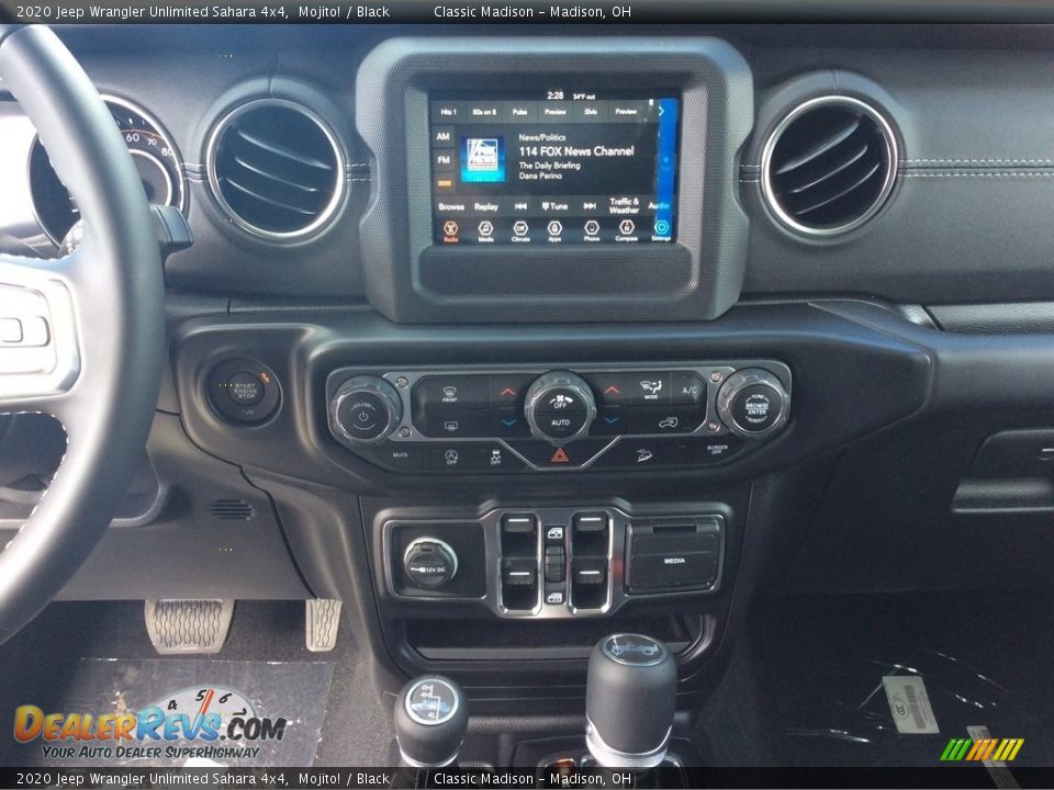 Controls of 2020 Jeep Wrangler Unlimited Sahara 4x4 Photo #13