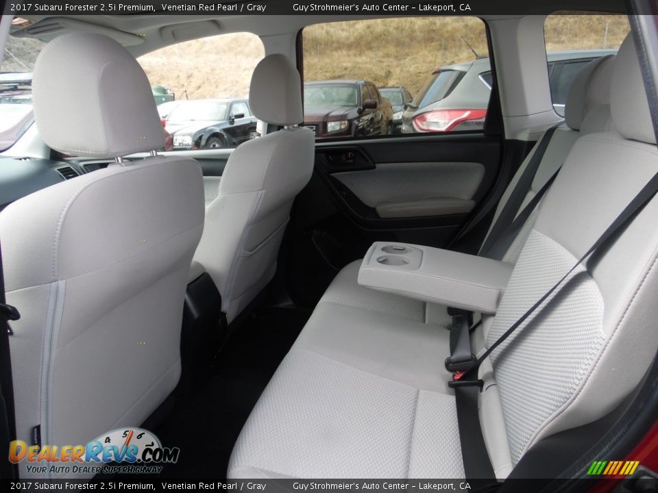 2017 Subaru Forester 2.5i Premium Venetian Red Pearl / Gray Photo #8