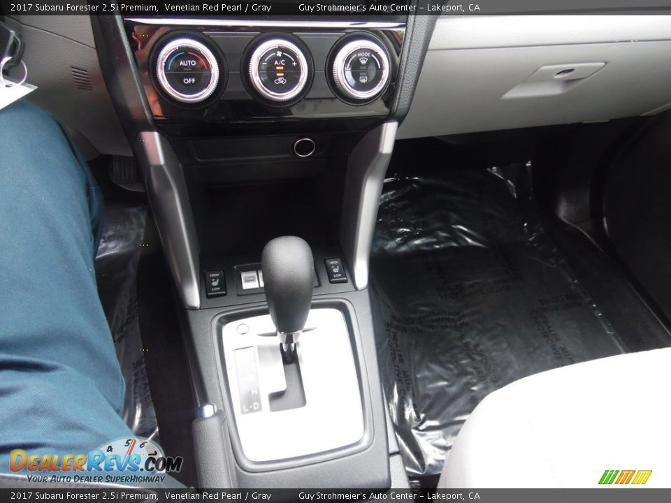 2017 Subaru Forester 2.5i Premium Venetian Red Pearl / Gray Photo #10