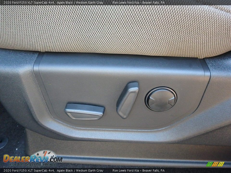 Controls of 2020 Ford F150 XLT SuperCab 4x4 Photo #11