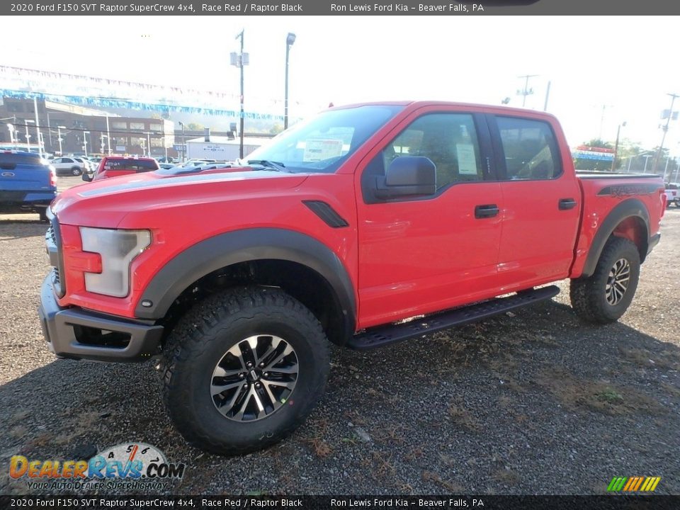 Front 3/4 View of 2020 Ford F150 SVT Raptor SuperCrew 4x4 Photo #6