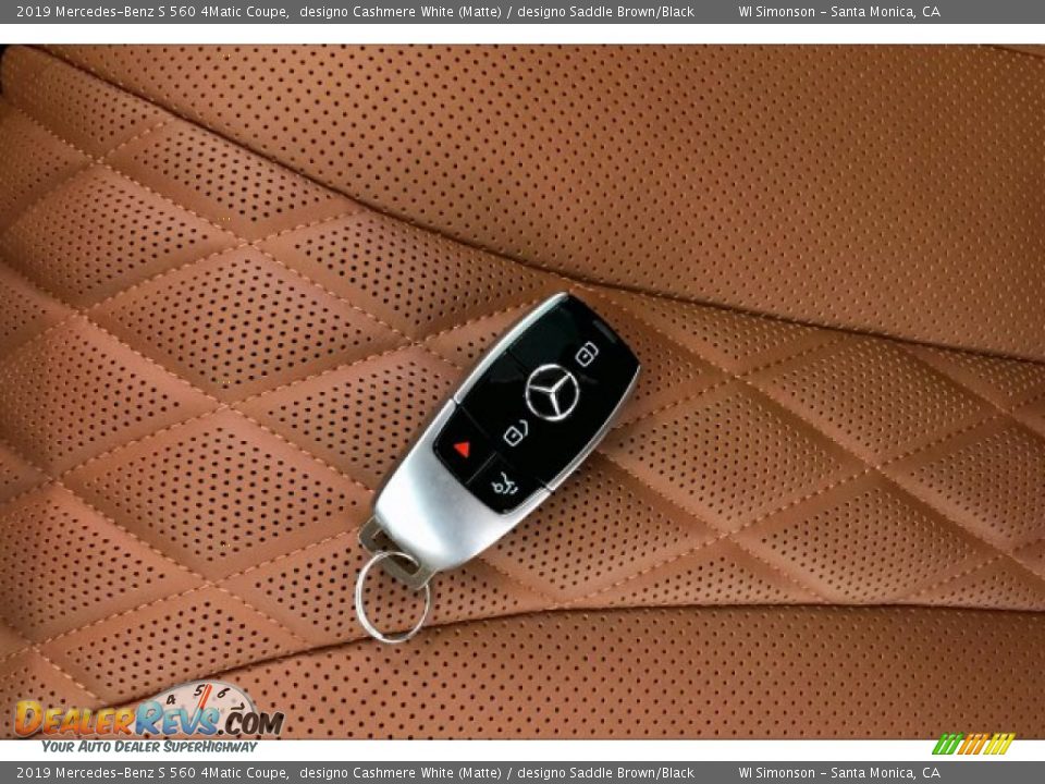 Keys of 2019 Mercedes-Benz S 560 4Matic Coupe Photo #11