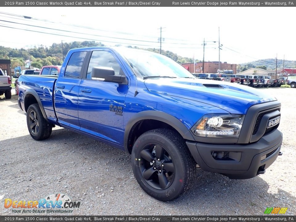 Front 3/4 View of 2019 Ram 1500 Classic Warlock Quad Cab 4x4 Photo #7