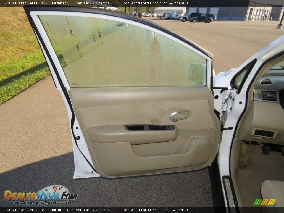 2008 Nissan Versa 1.8 SL Hatchback Super Black / Charcoal Photo #16