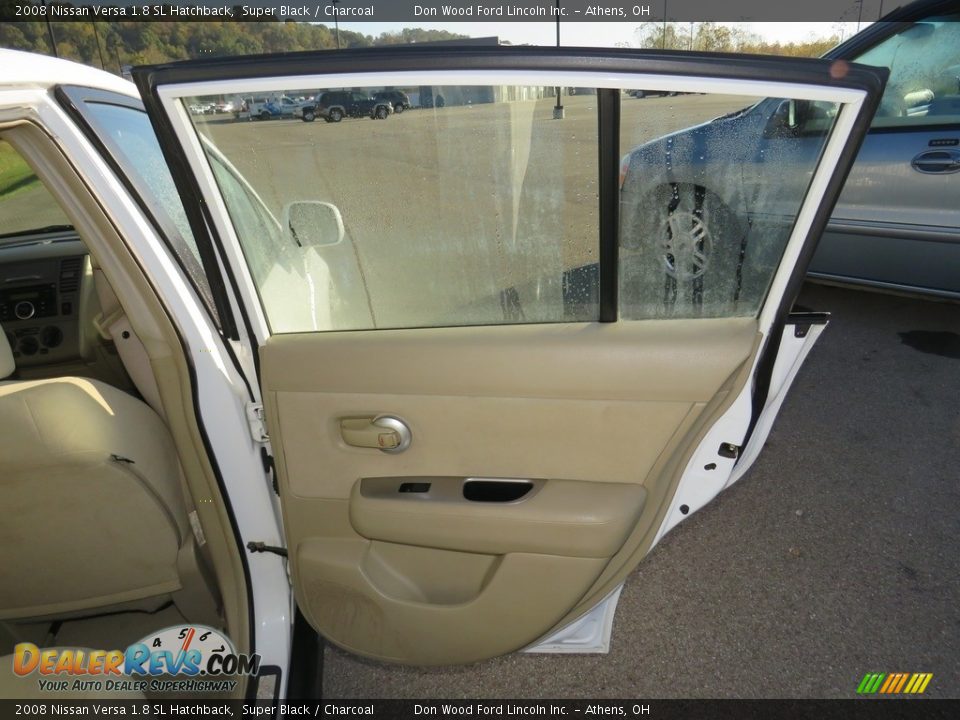 2008 Nissan Versa 1.8 SL Hatchback Super Black / Charcoal Photo #22