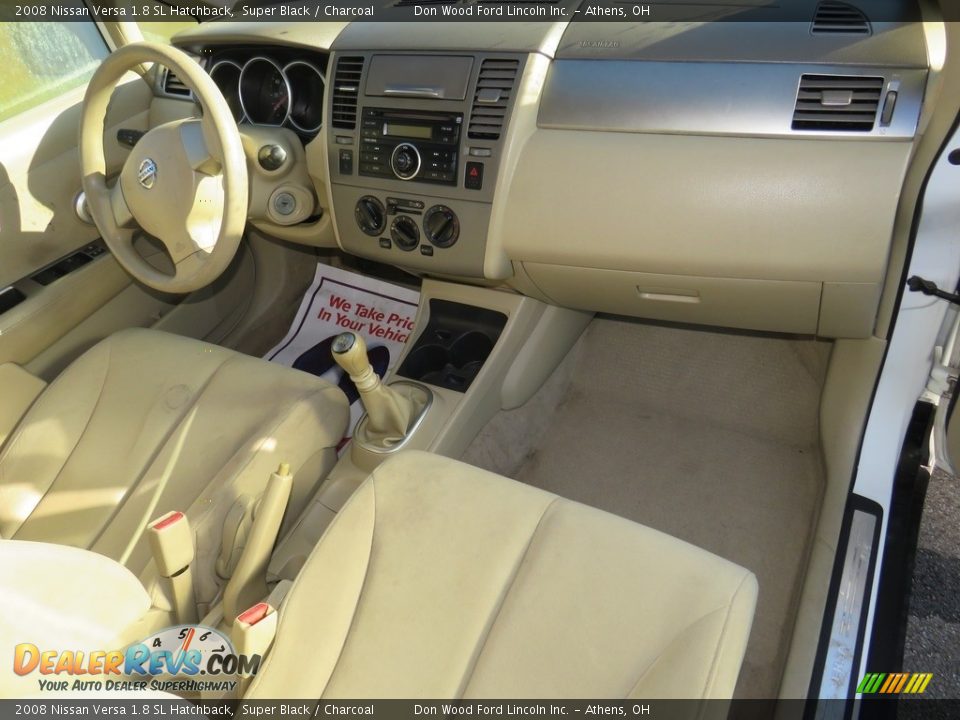 2008 Nissan Versa 1.8 SL Hatchback Super Black / Charcoal Photo #26