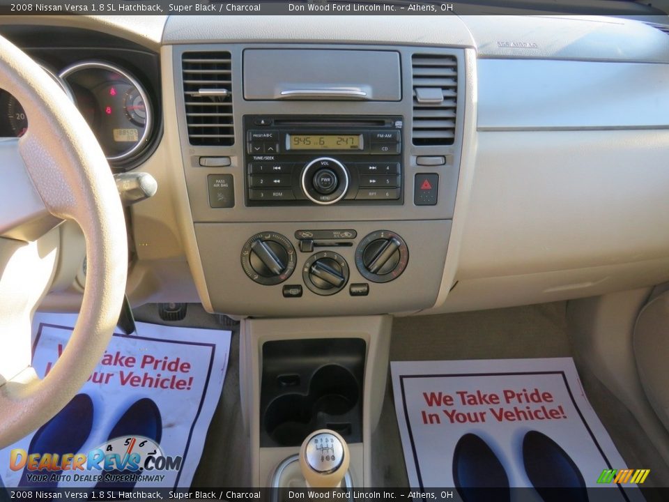 2008 Nissan Versa 1.8 SL Hatchback Super Black / Charcoal Photo #33