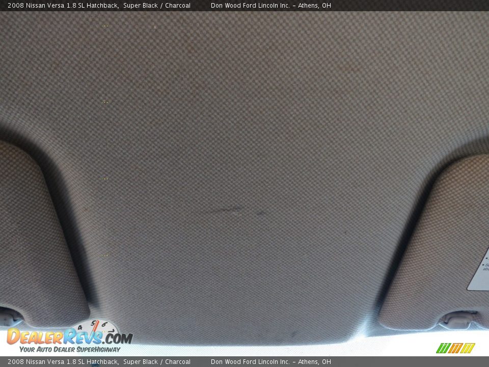 2008 Nissan Versa 1.8 SL Hatchback Super Black / Charcoal Photo #35