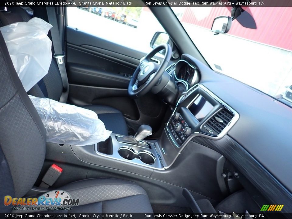 2020 Jeep Grand Cherokee Laredo 4x4 Granite Crystal Metallic / Black Photo #10