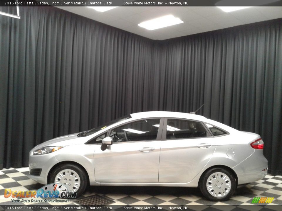 2016 Ford Fiesta S Sedan Ingot Silver Metallic / Charcoal Black Photo #1