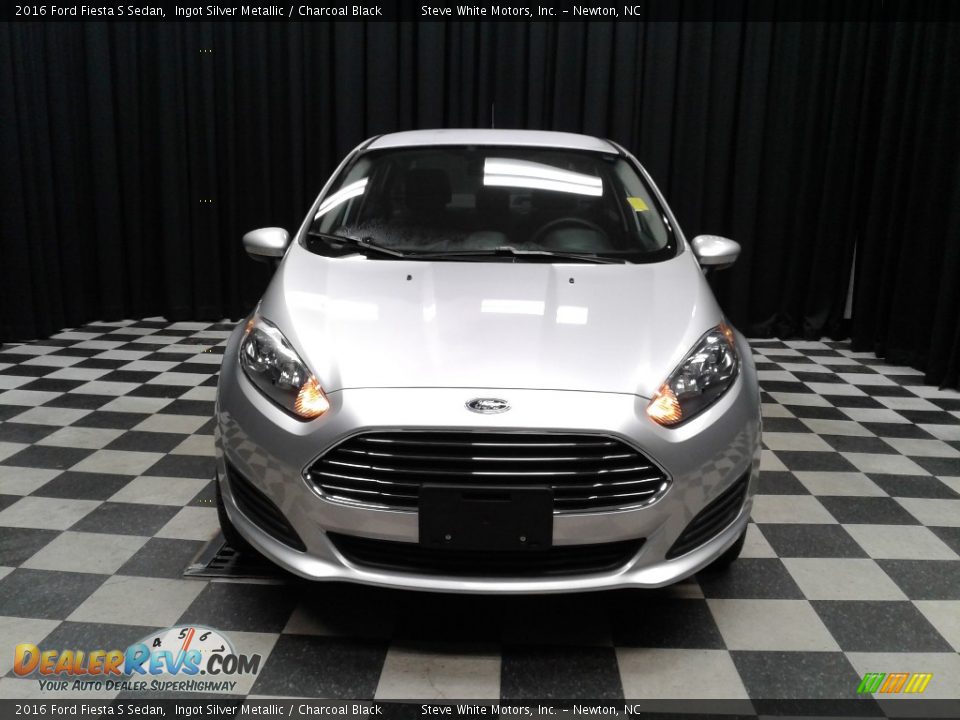 2016 Ford Fiesta S Sedan Ingot Silver Metallic / Charcoal Black Photo #3