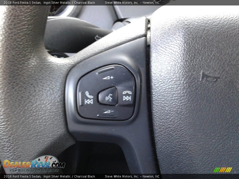 2016 Ford Fiesta S Sedan Ingot Silver Metallic / Charcoal Black Photo #15